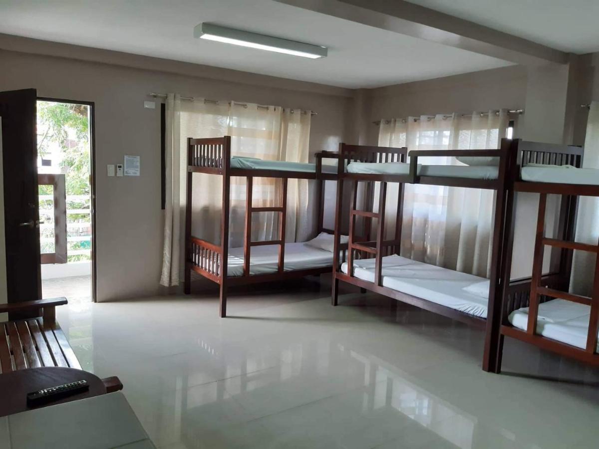 Reddoorz El Senor Jesus Apartelle Vigan Ilocos Ξενοδοχείο Εξωτερικό φωτογραφία